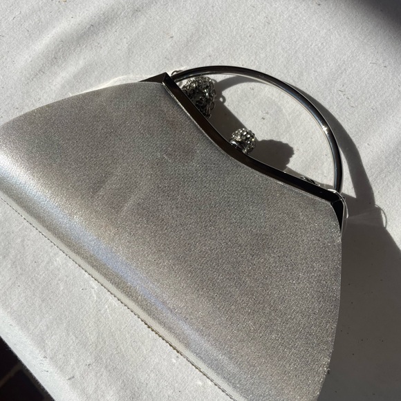 Art Deco Style Elegant Silver Clutch Bag - Picture 3 of 9